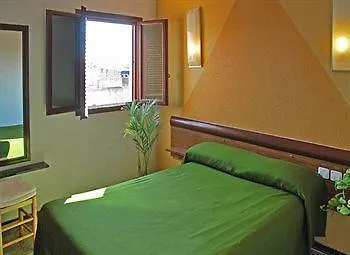 Hostal Radio Barcelona 2*,